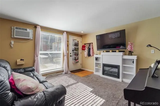 5809 S Pearl Street Centennial, CO 80121