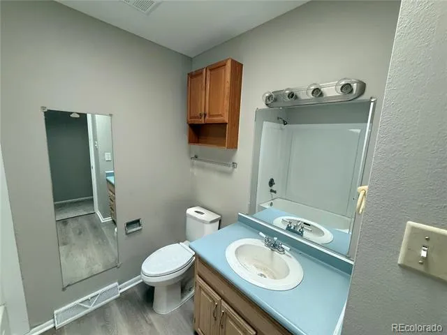 1437 S Yank Street Lakewood, CO 80228