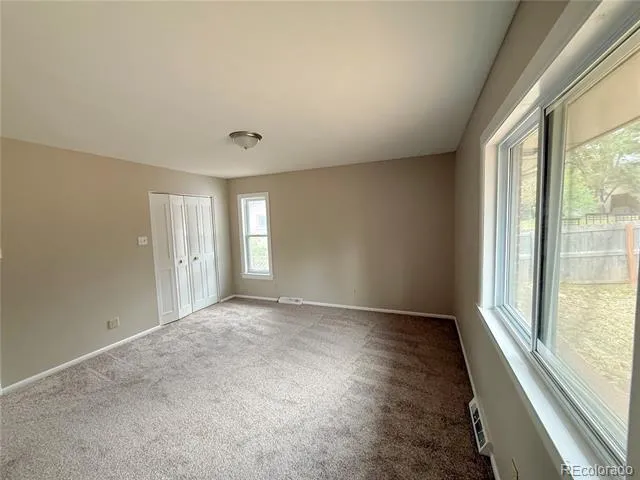 1437 S Yank Street Lakewood, CO 80228