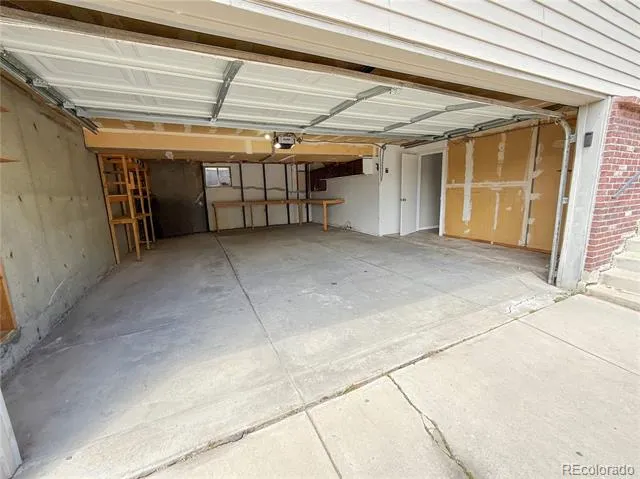1437 S Yank Street Lakewood, CO 80228