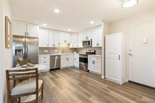 690 S Alton Way #10D Denver, CO 80247