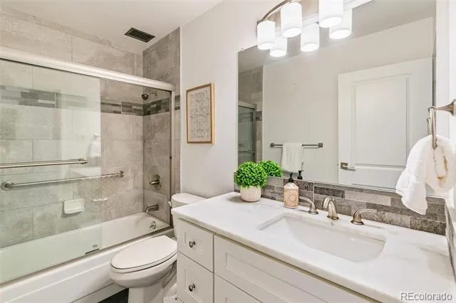 690 S Alton Way #10D Denver, CO 80247