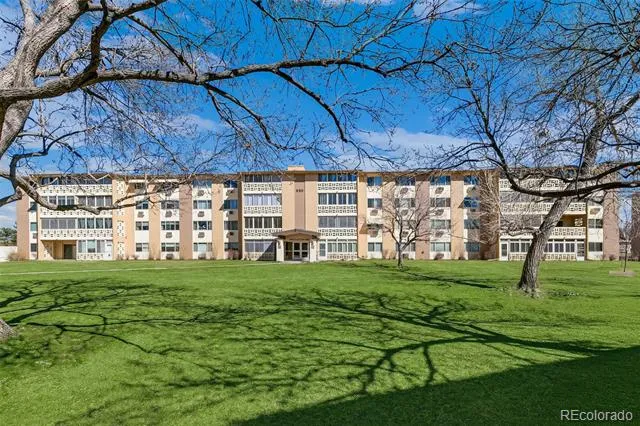 690 S Alton Way #10D Denver, CO 80247