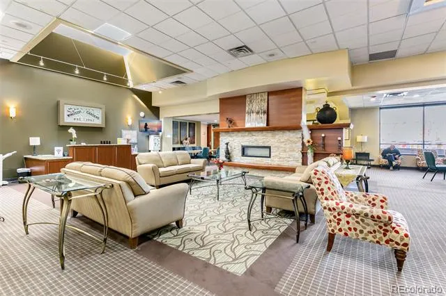 690 S Alton Way #10D Denver, CO 80247