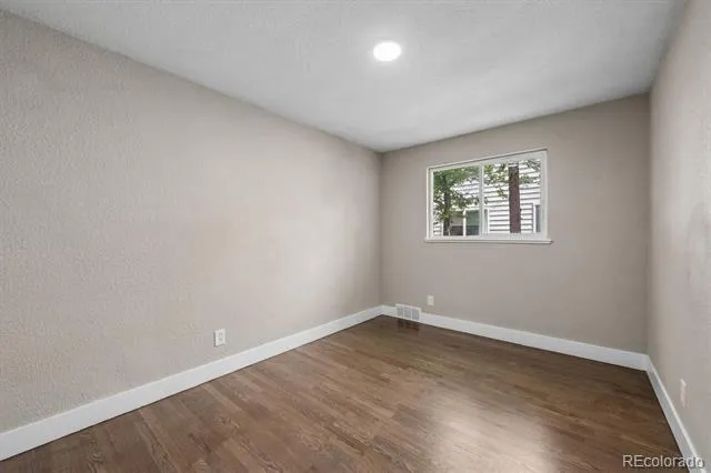 9801 E 8th Avenue Aurora, CO 80010