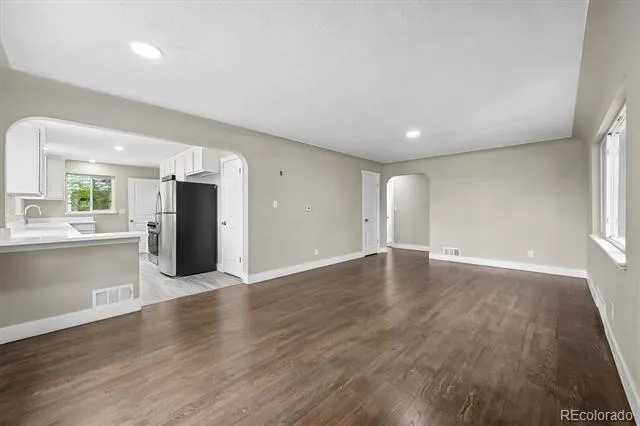 9801 E 8th Avenue Aurora, CO 80010