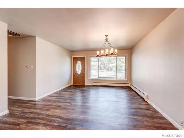1827 Collyer Street Longmont, CO 80501