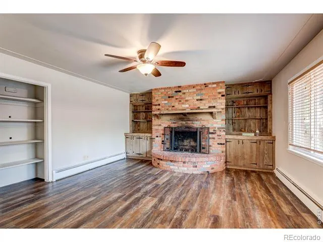 1827 Collyer Street Longmont, CO 80501