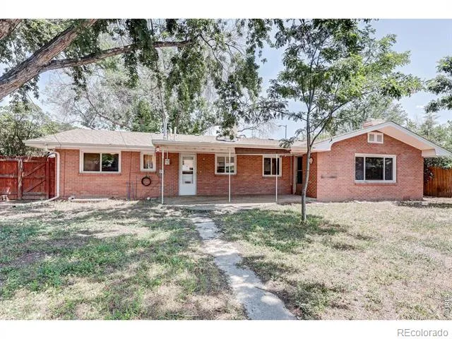 1827 Collyer Street Longmont, CO 80501