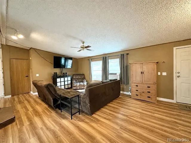 45 La Abu Trail Florissant, CO 80816