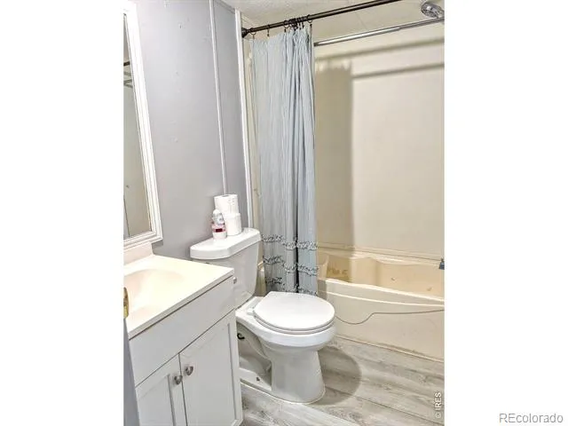 17701 County Road 38 Platteville, CO 80651