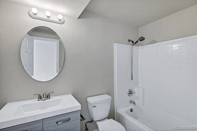 609 Spruce Street Colorado Springs, CO 80905