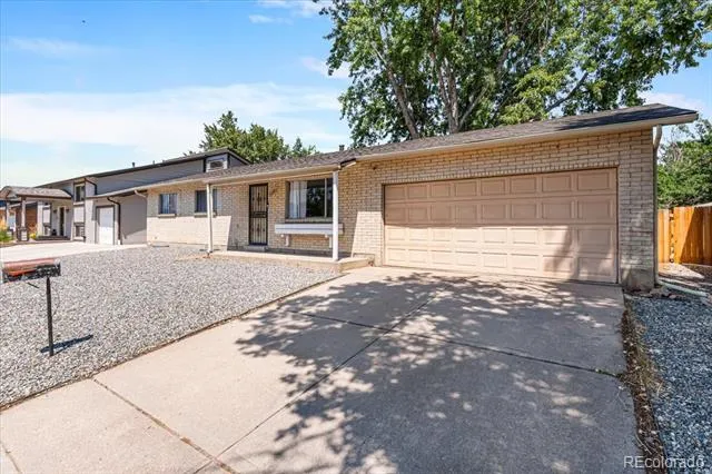 5530 Crystal Way Denver, CO 80239