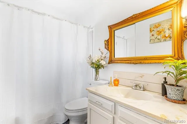 5530 Crystal Way Denver, CO 80239