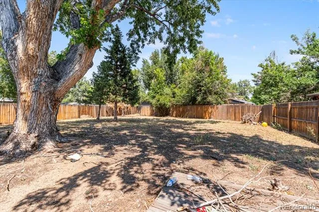 5530 Crystal Way Denver, CO 80239