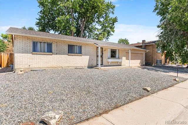 5530 Crystal Way Denver, CO 80239