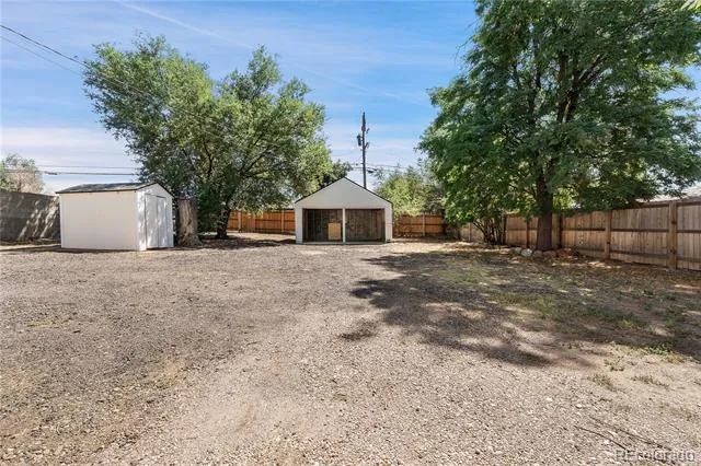 564 S Stuart Street Denver, CO 80219