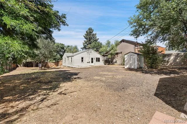 564 S Stuart Street Denver, CO 80219