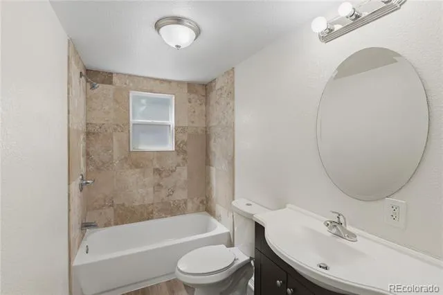 564 S Stuart Street Denver, CO 80219
