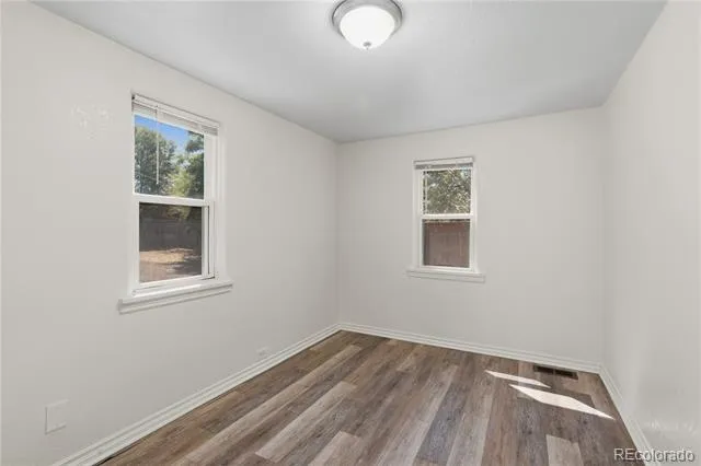 564 S Stuart Street Denver, CO 80219