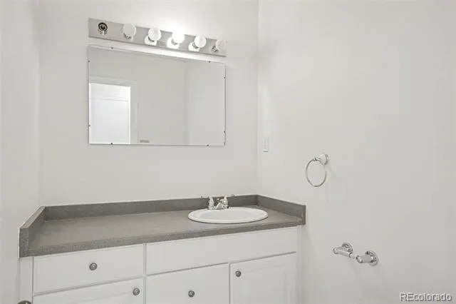 5496 W Hinsdale Place Littleton, CO 80128