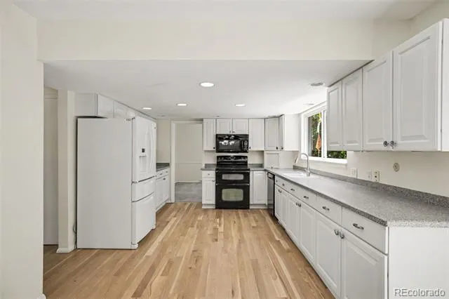 5496 W Hinsdale Place Littleton, CO 80128
