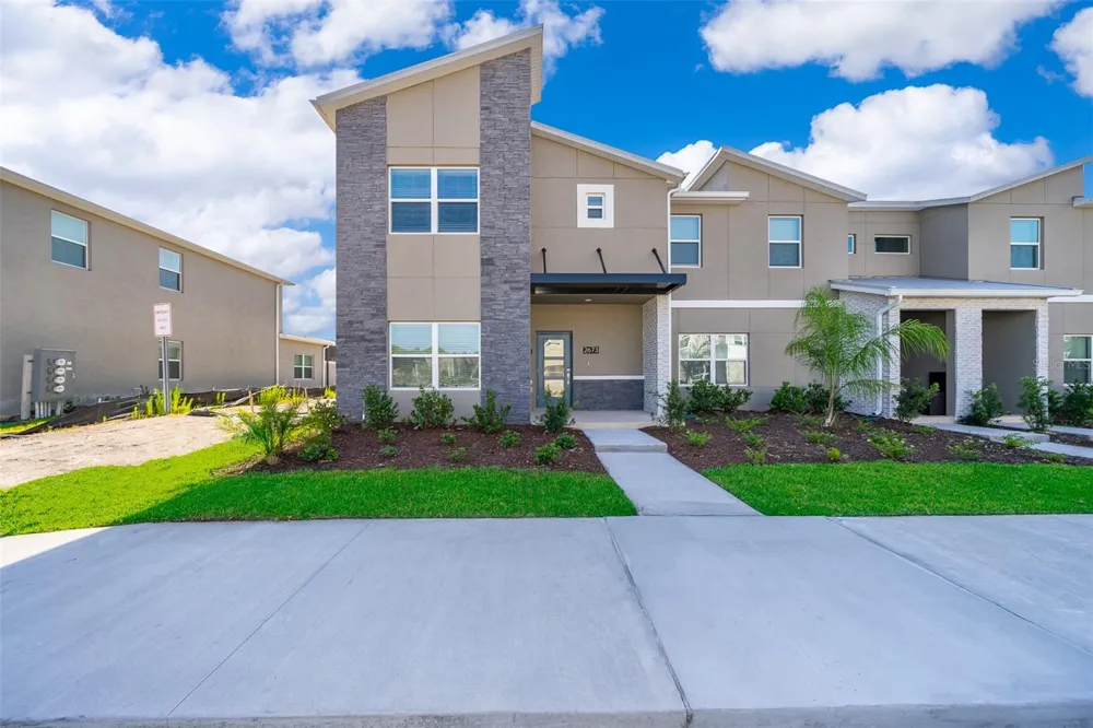 2673 READING TRAIL Kissimmee, FL 34746