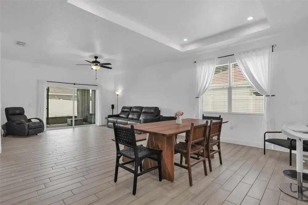 5060 GYPSY LANE Orlando, FL 32807