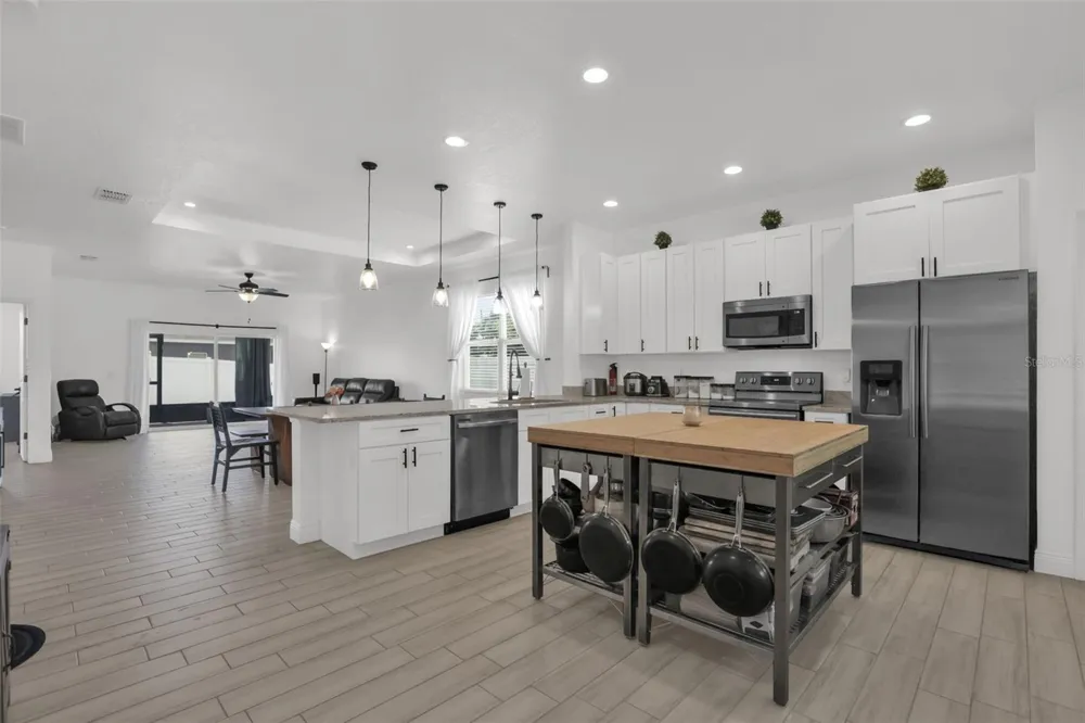 5060 GYPSY LANE Orlando, FL 32807