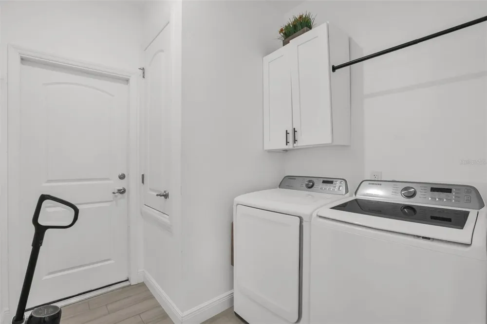 5060 GYPSY LANE Orlando, FL 32807