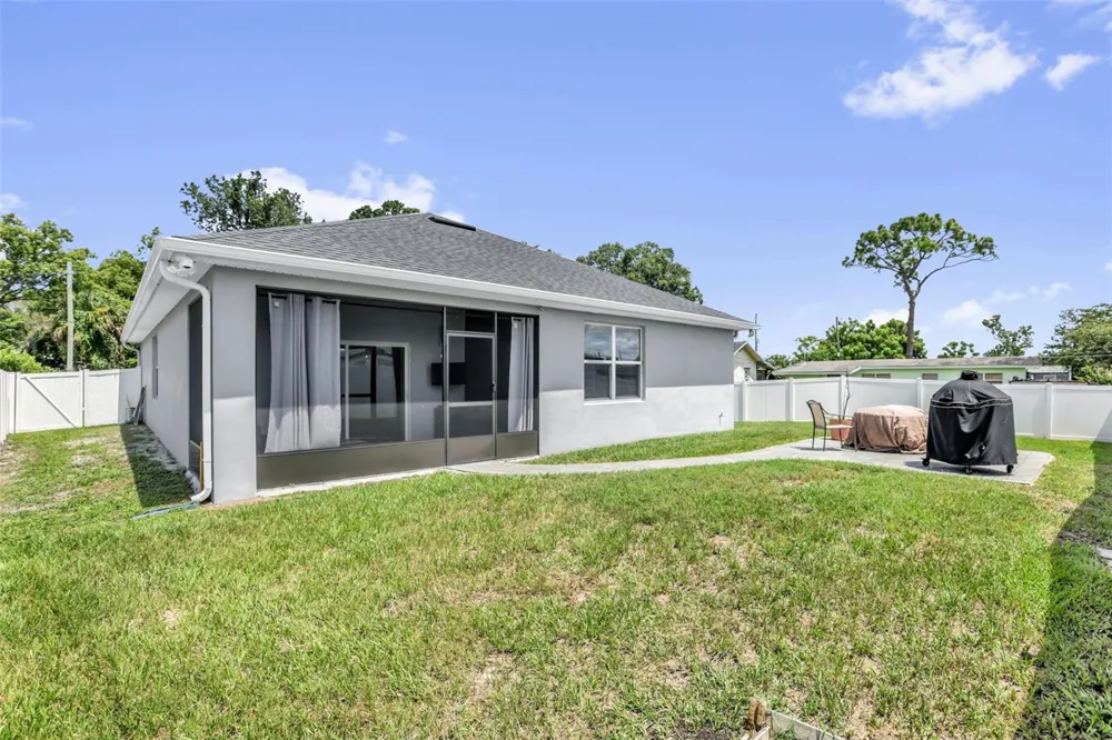 5060 GYPSY LANE Orlando, FL 32807