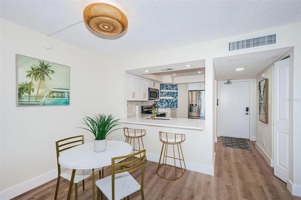 6177 SUN BOULEVARD #307 St Petersburg, FL 33715