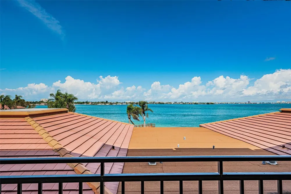 6177 SUN BOULEVARD #307 St Petersburg, FL 33715