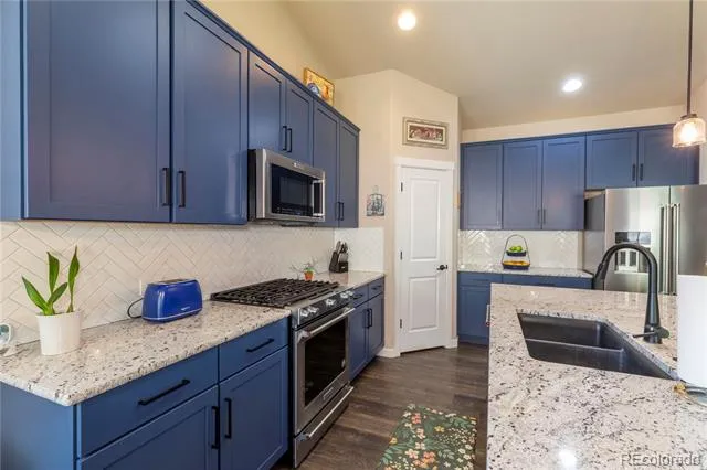 2752 Pony Club Lane Colorado Springs, CO 80922