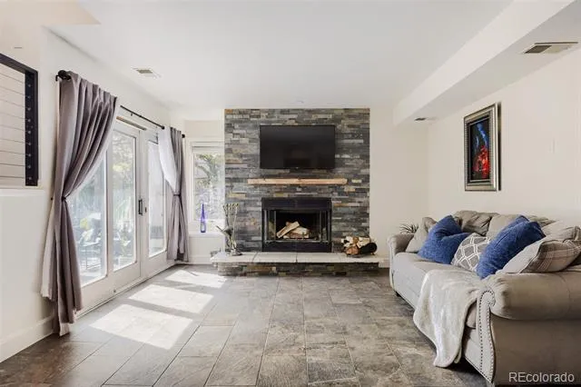 6823 Big Horn Trail Littleton, CO 80125