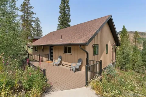 171 Piney Acres Circle