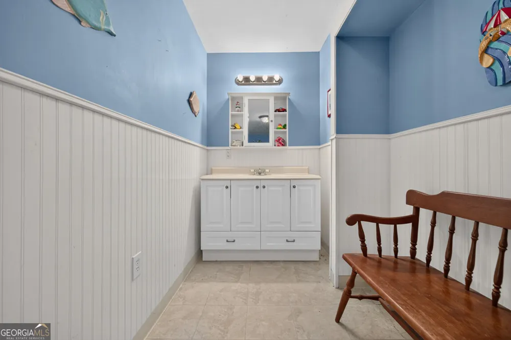 2194 NE Indian Shoals DR NE Loganville, GA 30052