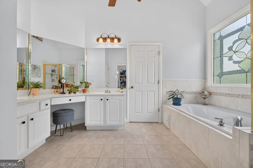2194 NE Indian Shoals DR NE Loganville, GA 30052