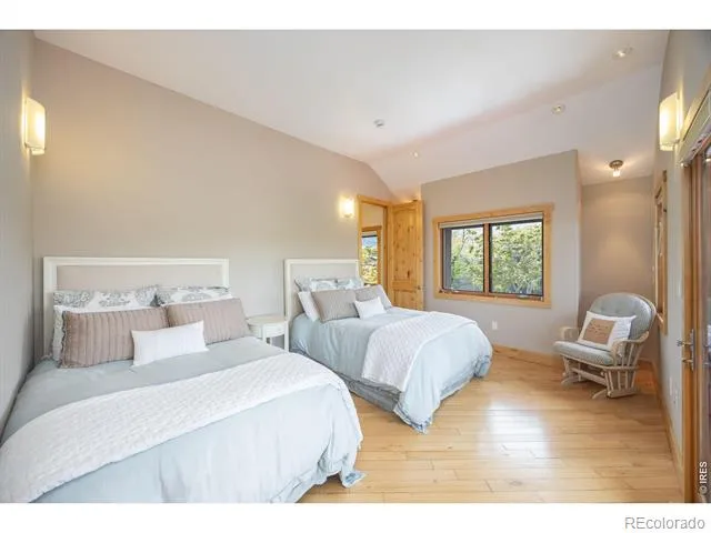 2034 Pearl Street #200 Boulder, CO 80302