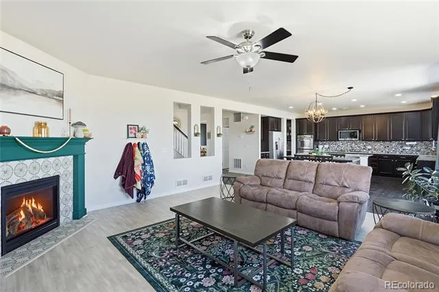 6726 Lynch Lane Castle Rock, CO 80108