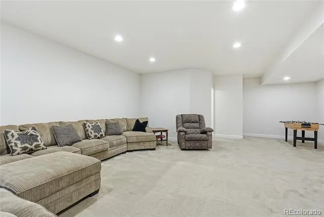 6726 Lynch Lane Castle Rock, CO 80108
