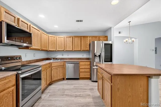 1703 Whitehall Drive #10B Longmont, CO 80504