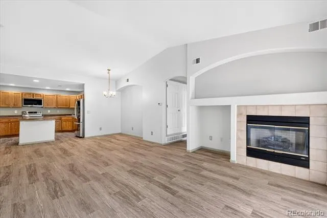 1703 Whitehall Drive #10B Longmont, CO 80504