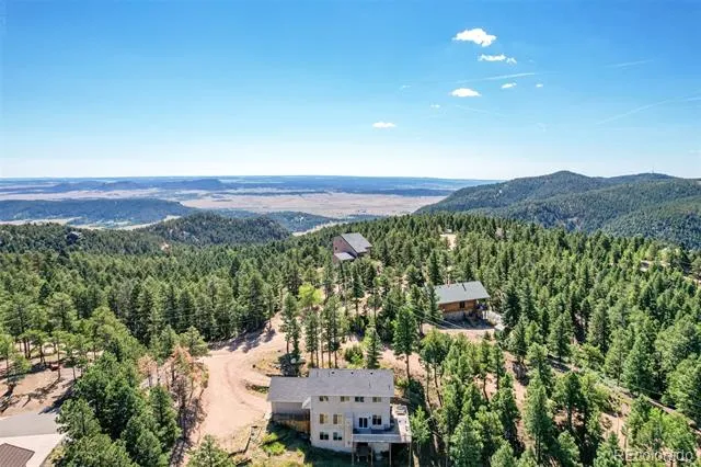 2639 Elk Park Road Larkspur, CO 80118