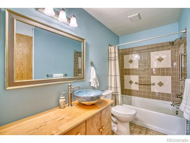 1828 Rice Street Longmont, CO 80501