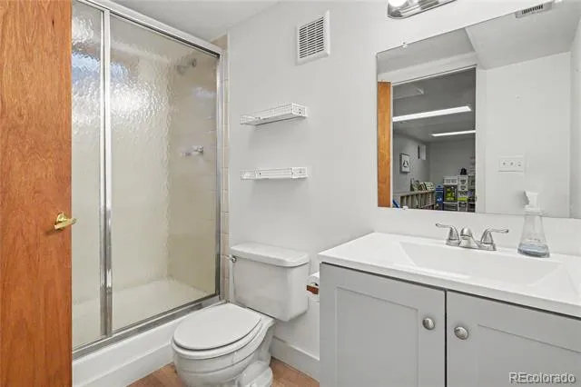190 E Geddes Avenue Centennial, CO 80122