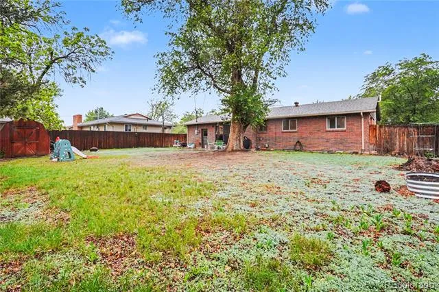 190 E Geddes Avenue Centennial, CO 80122