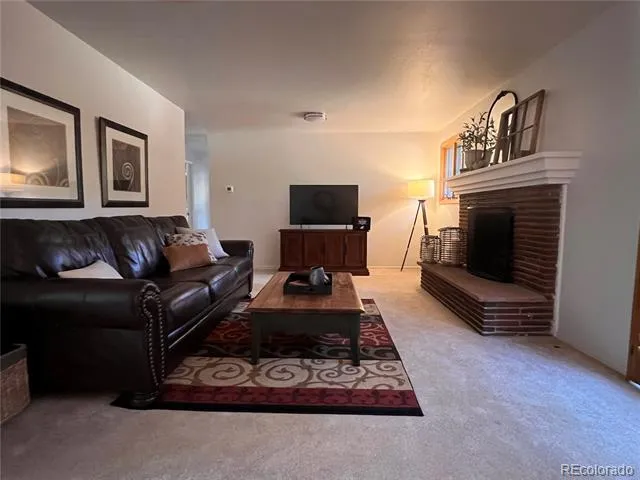190 E Geddes Avenue Centennial, CO 80122