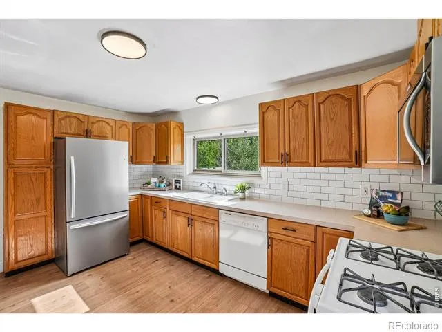 127 E Saint Clair Avenue Longmont, CO 80504