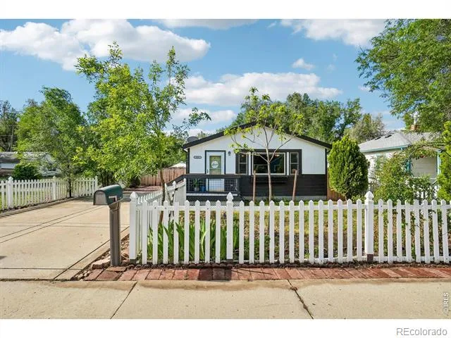 127 E Saint Clair Avenue Longmont, CO 80504